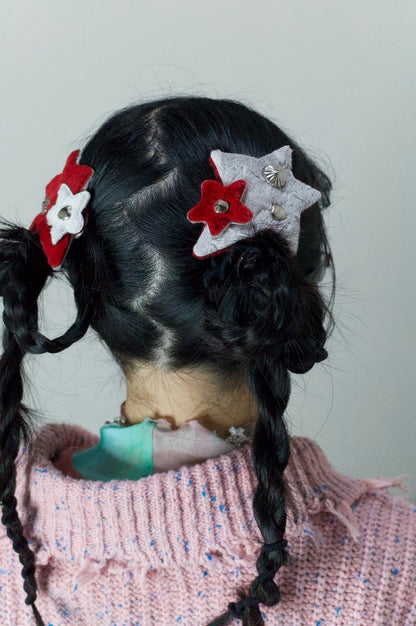 Bazooka Studio：超大星星鉚釘髮夾〈2色〉