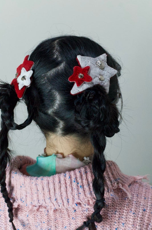 Bazooka Studio：超大星星鉚釘髮夾〈2色〉