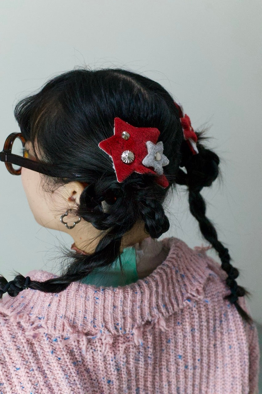 Bazooka Studio：超大星星鉚釘髮夾〈2色〉