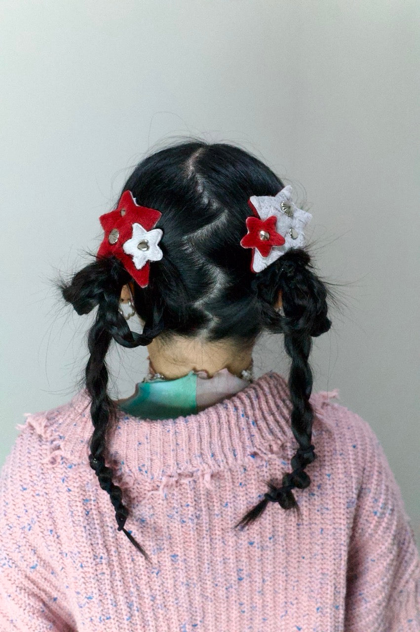 Bazooka Studio：超大星星鉚釘髮夾〈2色〉