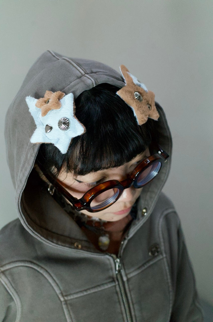 Bazooka Studio：超大星星鉚釘髮夾〈2色〉