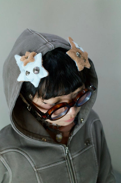 Bazooka Studio：超大星星鉚釘髮夾〈2色〉