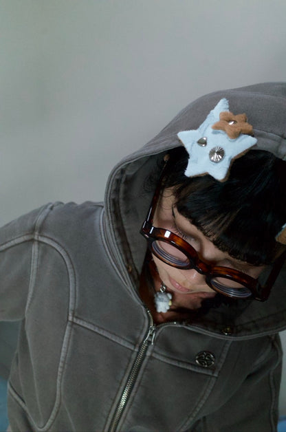 Bazooka Studio：超大星星鉚釘髮夾〈2色〉