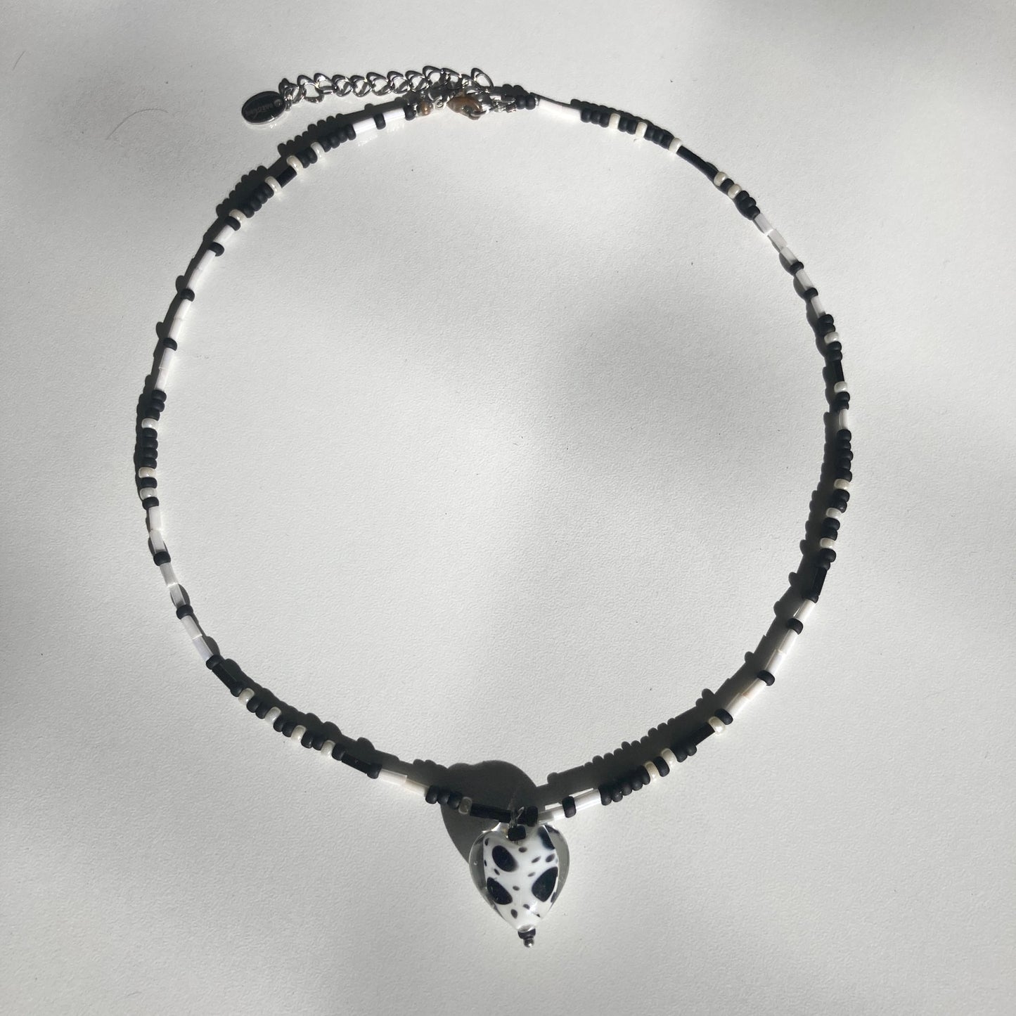 Bazooka Studio：乳牛琉璃愛心項鍊